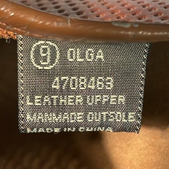 Earth Shoe Carmel Leather Slide-in. 9 - Picture 3 of 5